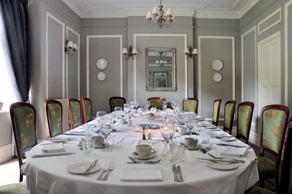 Chalk Lane Hotel Epsom Extérieur photo